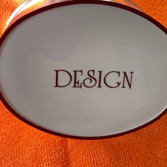 Design Luxury Body Powder